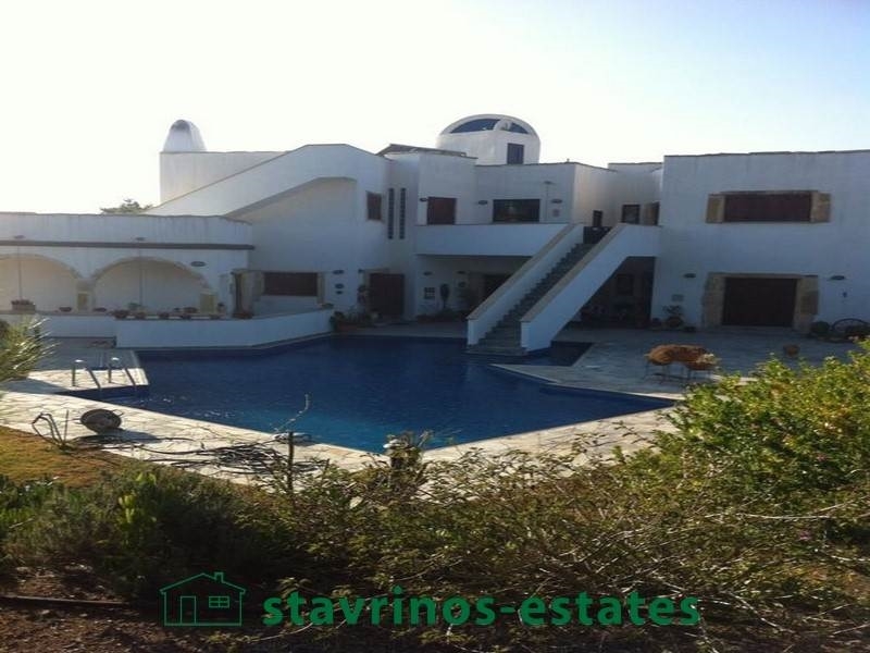 (For Sale) Residential Villa || Larnaka/Mosfiloti - 450 Sq.m, 5 Bedrooms, 850.000€ 