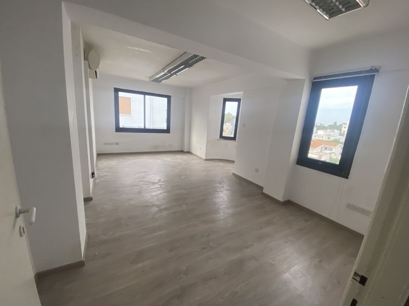 (For Sale) Commercial Office || Nicosia/Strovolos - 350 Sq.m, 820.000€ 