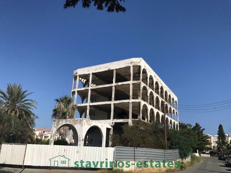 (For Sale) Commercial Hotel || Larnaka/Oroklini (Voroklini)  - 2.100 Sq.m, 5.000.000€ 