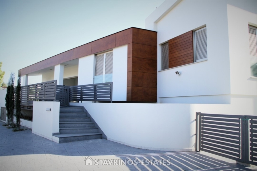 (用于出售) 住宅 独立式住宅 || Larnaka/Kornos - 500 平方米, 5 卧室, 780.000€ 
