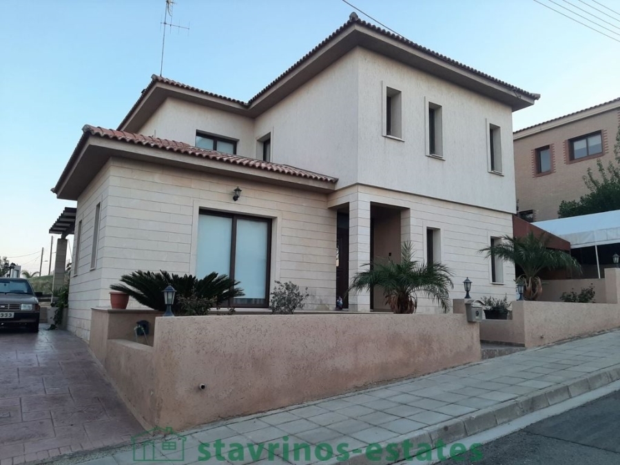 (For Sale) Residential Detached house || Nicosia/Agia Varvara Lefkosias - 221 Sq.m, 3 Bedrooms, 290.000€ 