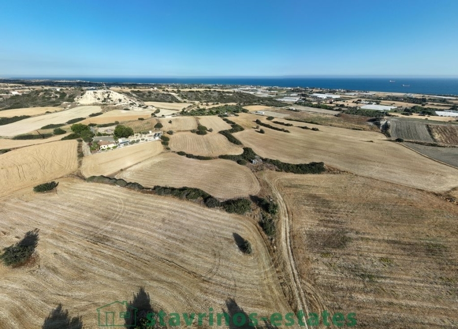 (用于出售) 建设用地 地块 || Larnaka/Maroni - 4.014 平方米, 44.000€ 