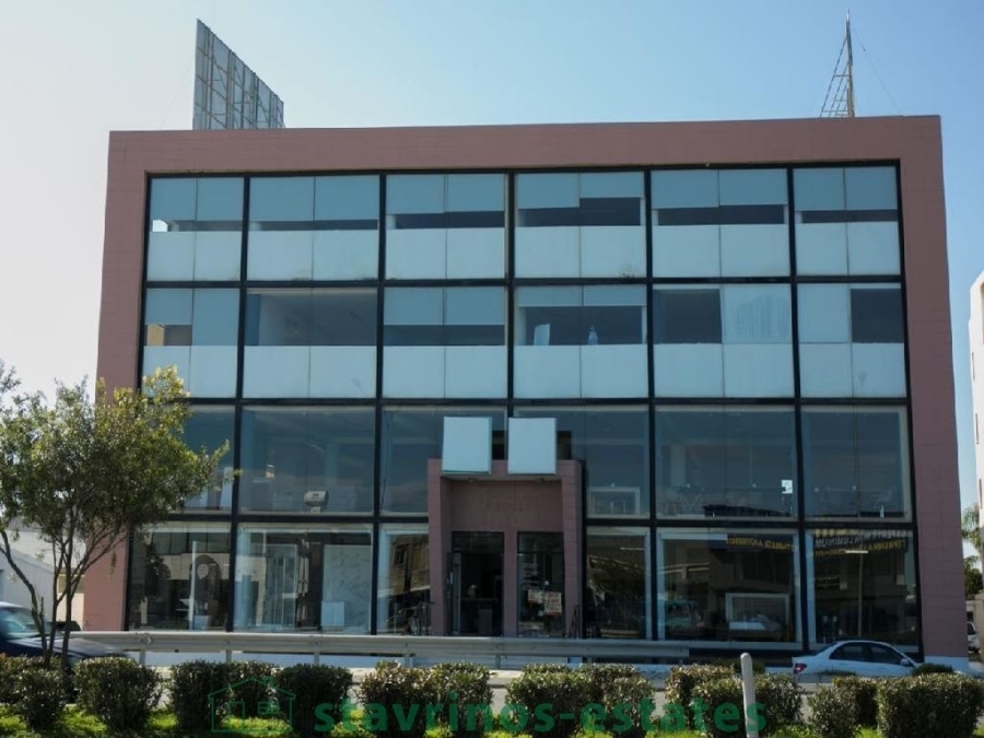 (For Sale) Commercial Building || Larnaca/Aradippou - 1.300 Sq.m, 1.400.000€ 