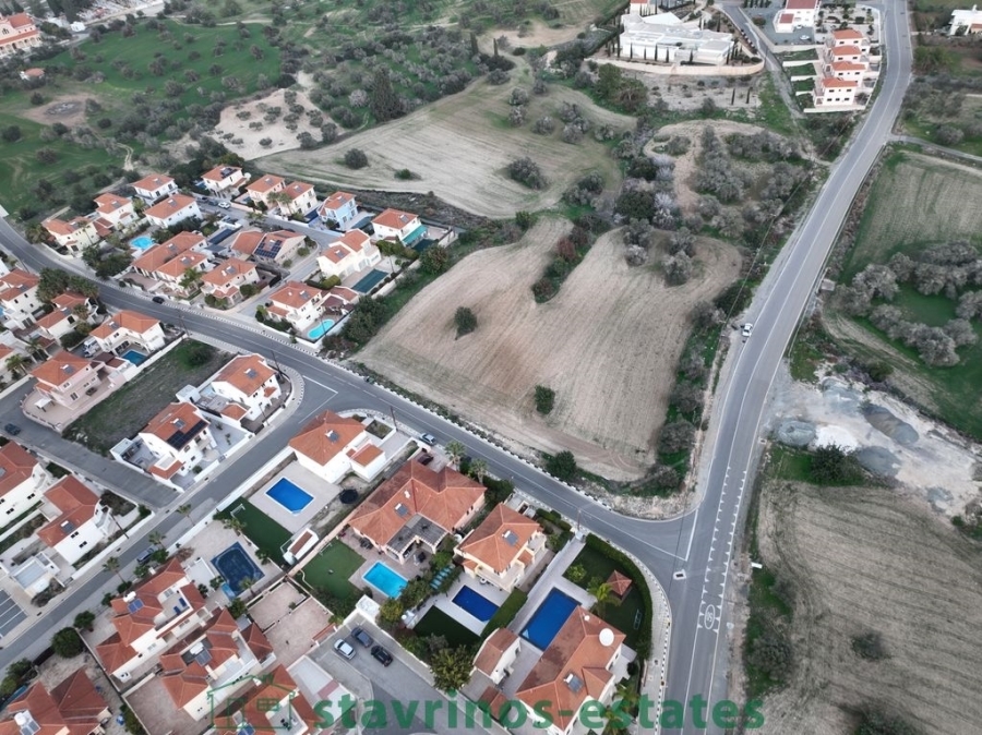 (For Sale) Land Residential || Larnaca/Mazotos - 9.031 Sq.m, 600.000€ 