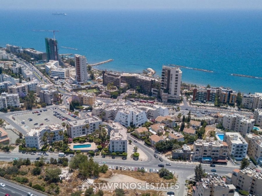 (For Sale) Residential Building || Limassol/Agios Tychonas - 353 Sq.m, 9 Bedrooms, 1.000.000€ 