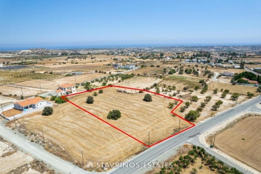 (用于出售) 建设用地 房产 || Larnaca/Anafotida - 6.355 平方米, 245.000€ 