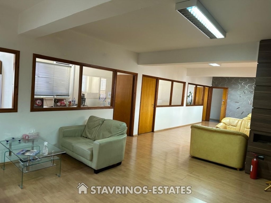 (Аренда) Коммерческие площади Офис || Никосия/Никосия - 355 кв.м, 2.100€ 