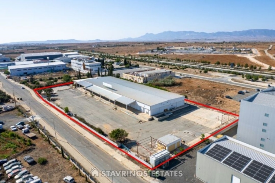 (Προς Πώληση) Επαγγελματικός Χώρος Αποθήκη || Λευκωσία/Κοκκινοτριμιθιά - 2.675 τ.μ, 1.300.000€ 