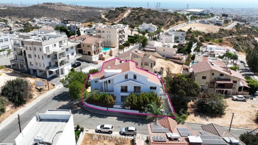 (用于出售) 住宅 建造 || Limassol/Limassol - 565 平方米, 8 卧室, 750.000€ 