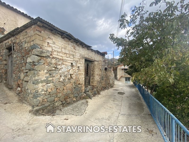 (For Sale) Residential Detached house || Larnaka/Agioi Vavatsinias - 100 Sq.m, 3 Bedrooms, 50.000€ 