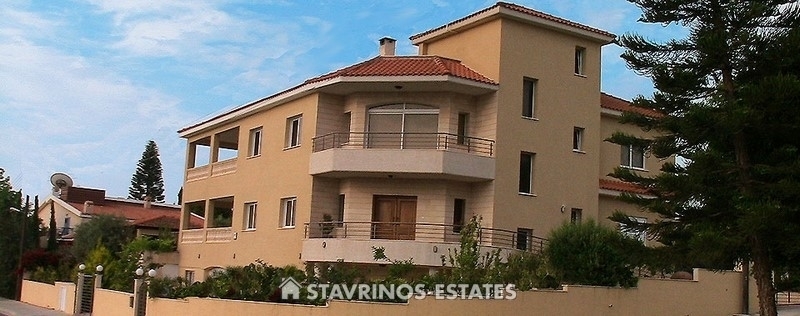 (For Sale) Residential Detached house || Limassol/Kolossi - 980 Sq.m, 10 Bedrooms, 1.260.000€ 